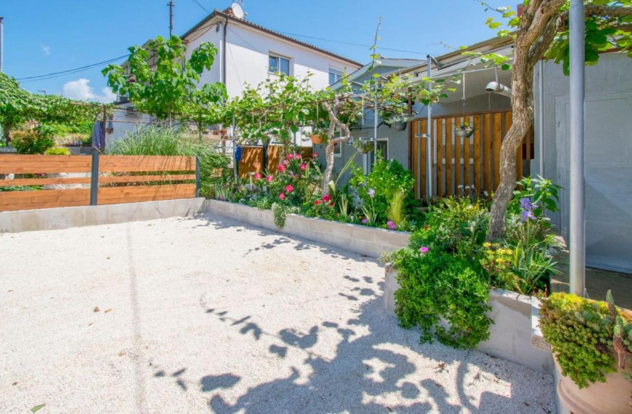 Apartman Fuma 罗维尼 外观 照片
