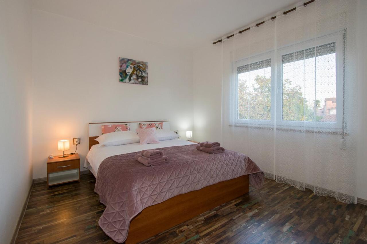 Apartman Fuma 罗维尼 外观 照片