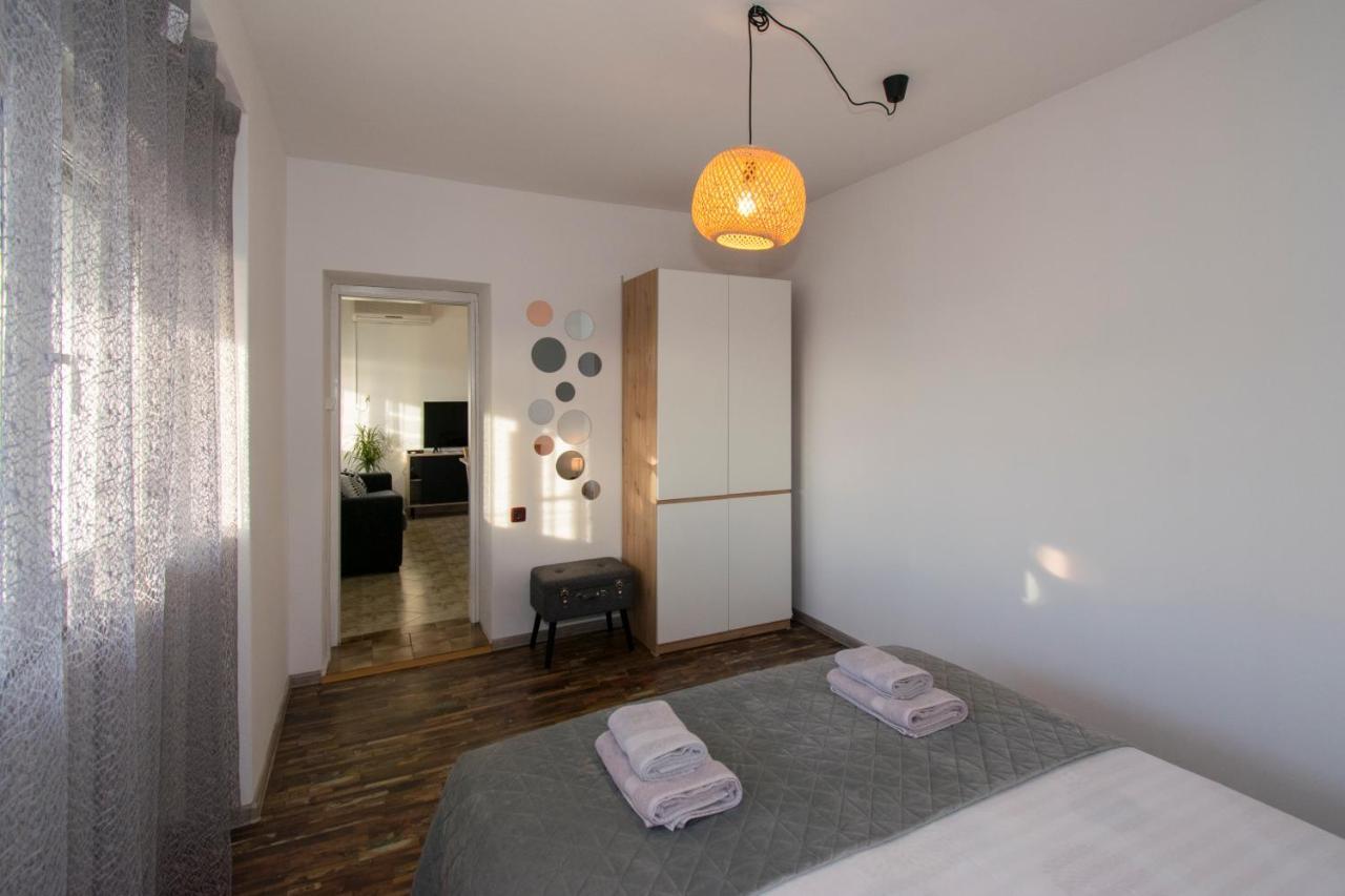 Apartman Fuma 罗维尼 外观 照片