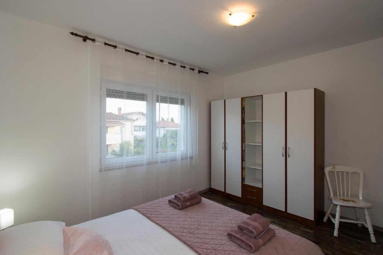 Apartman Fuma 罗维尼 外观 照片